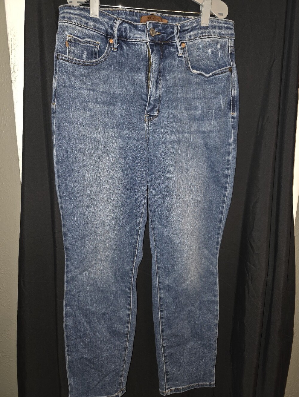 Judy Blue Women's Skinny Jeans in Medium Blue Wash